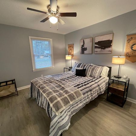 Remodeled Cottage With Sunroom Manchester Extérieur photo