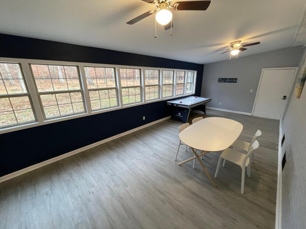 Remodeled Cottage With Sunroom Manchester Extérieur photo